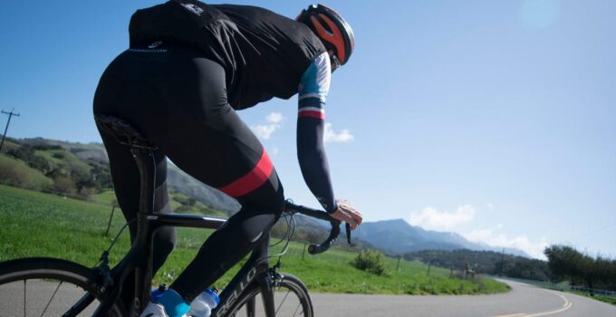 Cycling Training Plan: Structuring Workouts for Progress and Success