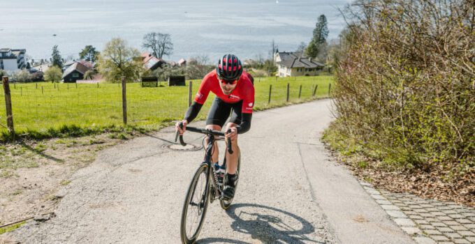 Mental Strategies for Cyclists: Overcoming Challenges and Pushing Limits